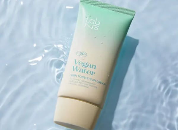 랩노 비건워터 스킨 톤업 선크림 SPF 50+PA++++ 50ml