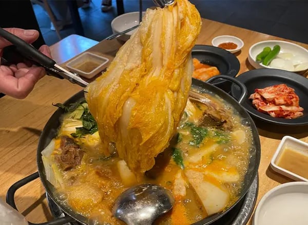 콩벼숲감자탕 | 명동의 한식