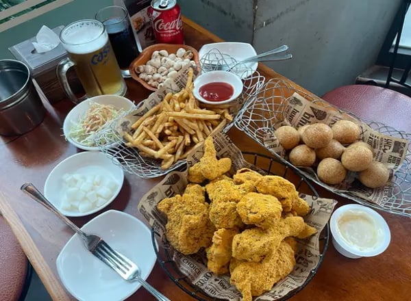BHC치킨 종로5가스퀘어 광장점 | 종로