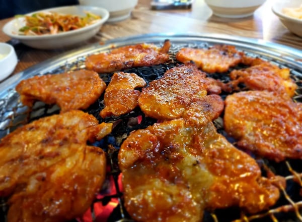 오라이 | 광장시장 돼지고기구이 전문점
