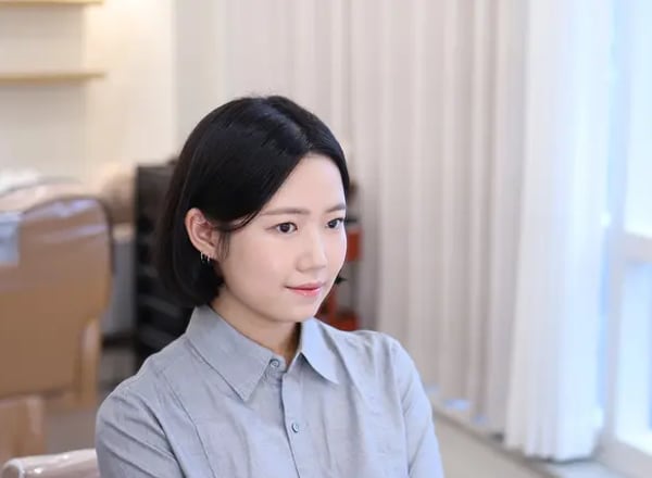그리고 앨리스 | 홍대 K-뷰티 메이크업샵