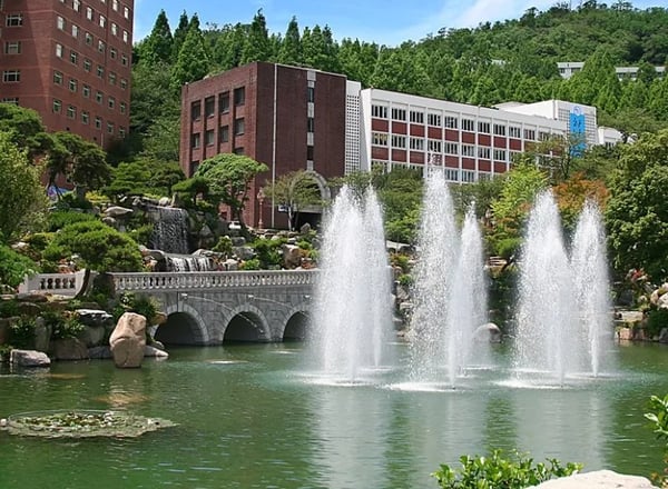 경남대학교