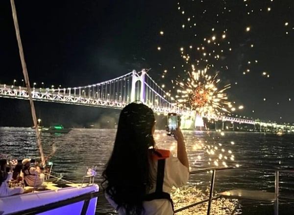 한국 인플루언서 4박 5일 투어 – 서울 2박 & 부산 2박 (노쇼핑 / 노옵션 / 노팁)