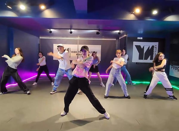 한류의 중심에서 (K-팝 댄스 + K-스타 로드 체험 일일 투어)