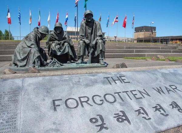 외국인 전용 서울 일일 투어 - 창덕궁, 전쟁기념관, 서울스카이