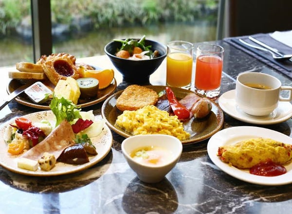 Standard Twin + Breakfast for 2